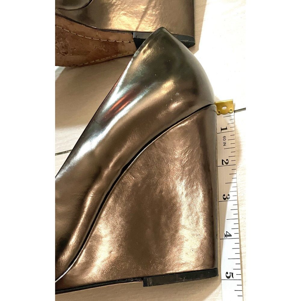 Alice and Olivia by Stacey Bendet high copper Shinny wedge‎ heels size 37.5 - Picture 4 of 6